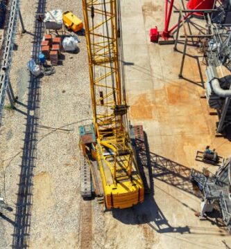 Estrategias para integrar energías renovables en proyectos de obra civil